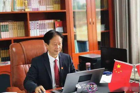 聚焦两会丨市人大代表胡克州为落实义务教育均衡20版本奔波