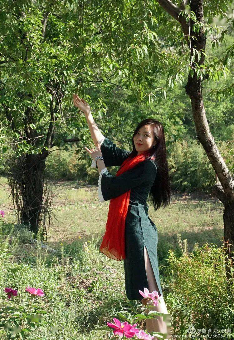 哇晋城这里一大波美女围观