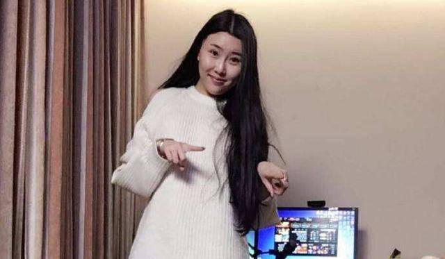 曾经的斗鱼一姐如今做起了游戏陪玩每小时520元网友你不值