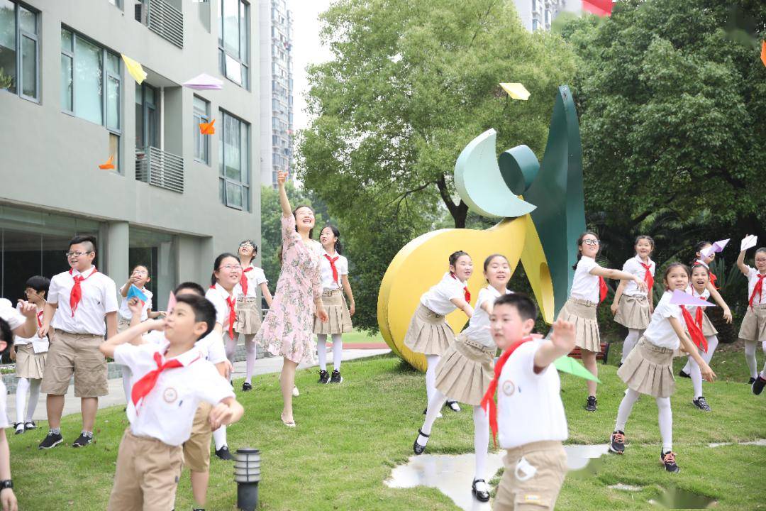 江苏路第五小学正面图片