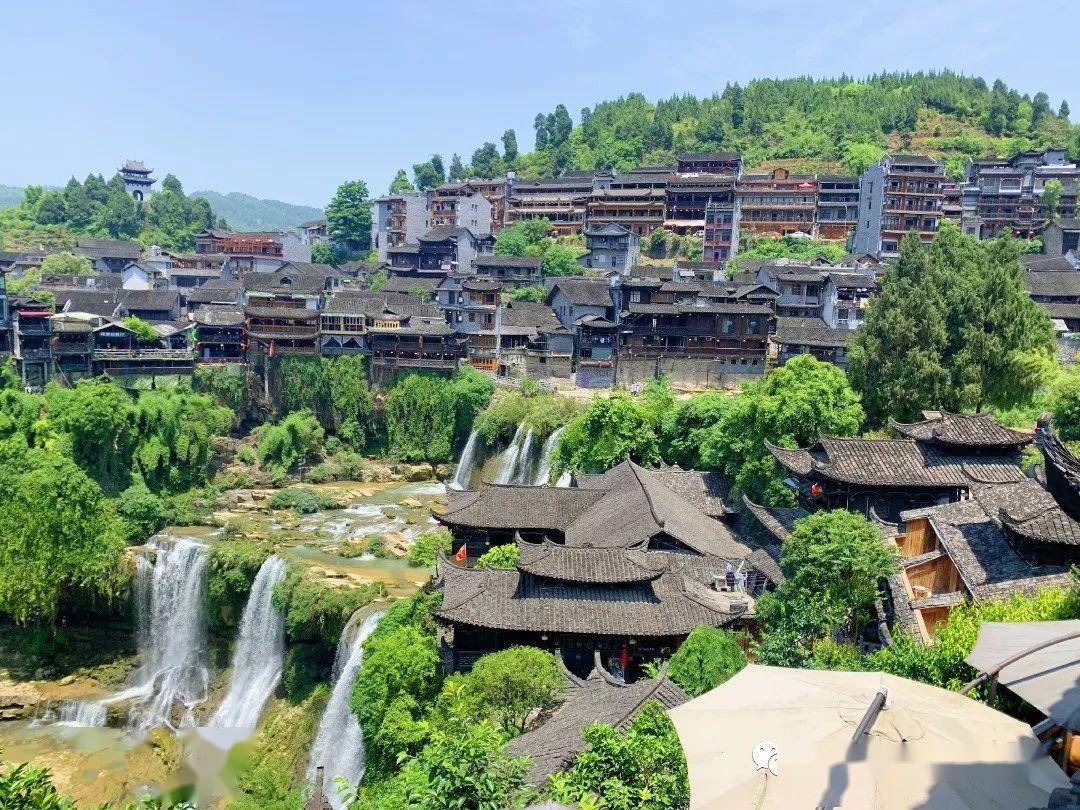 山东中亚旅行社今日播报跟着薛老师游芙蓉镇在时间的河里与自己重逢