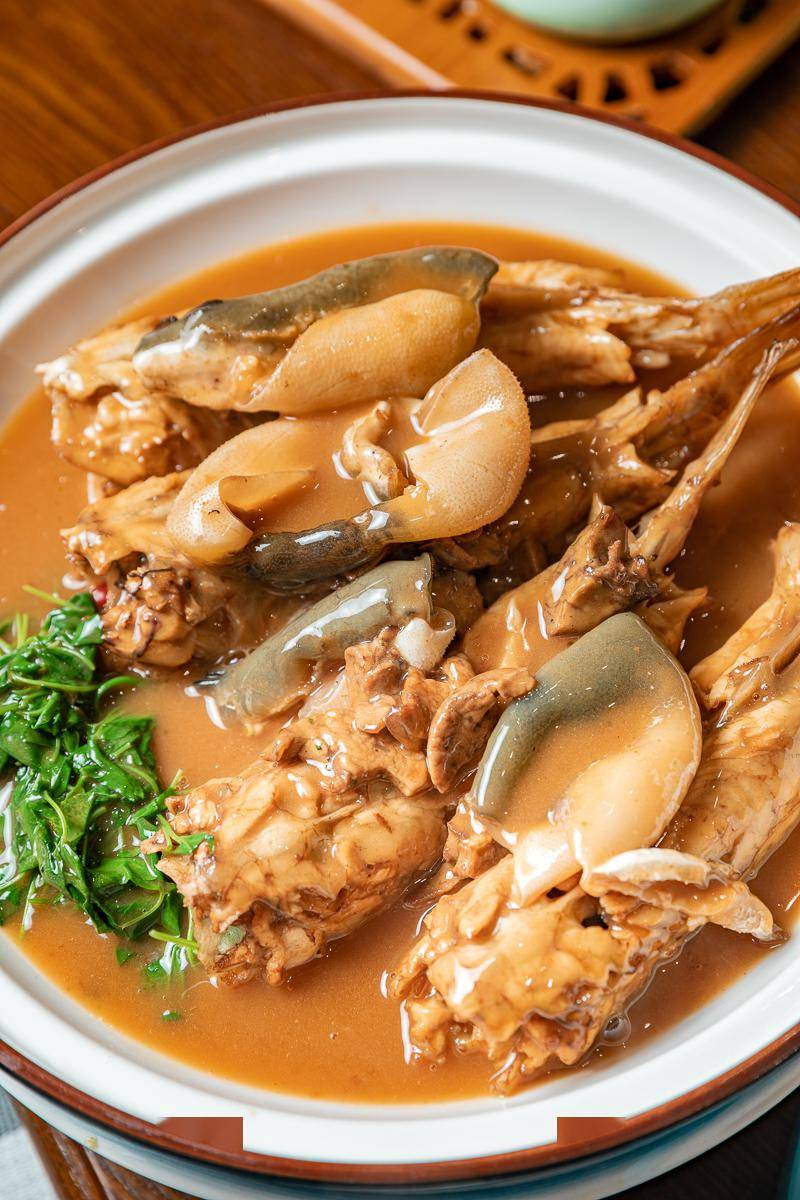 秧草河豚 #眼前这腰肥圆臀,白嫩嫩,肥嘟嘟的生蚝和我手掌差不多大