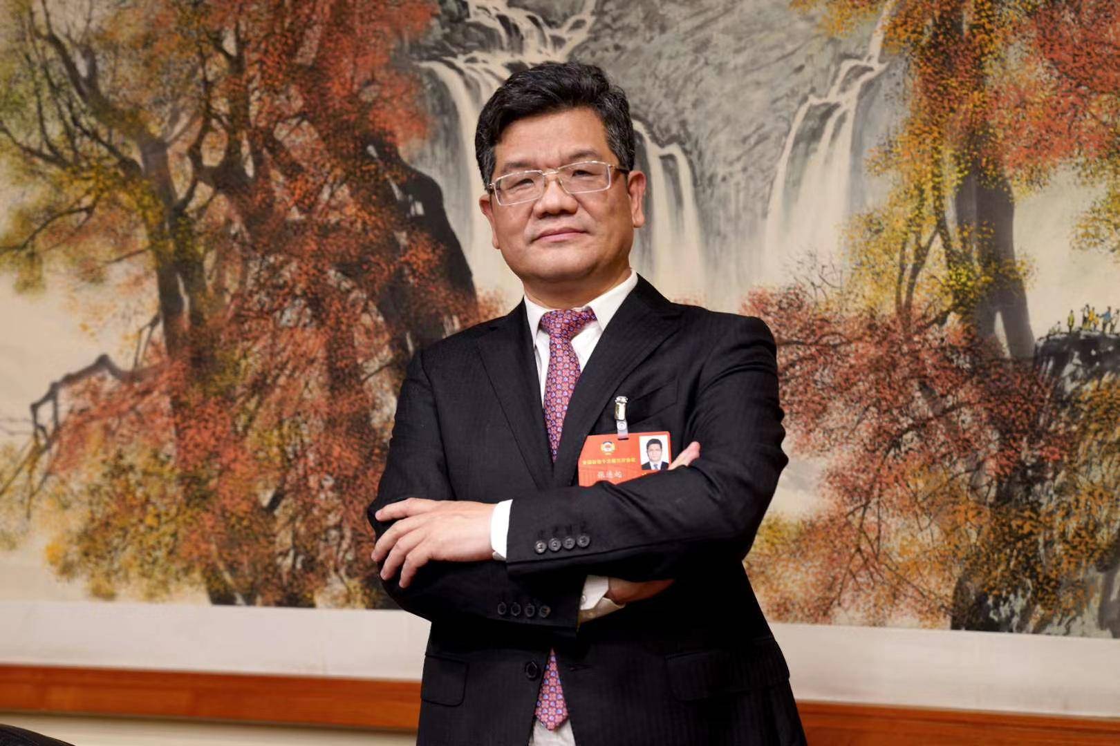 打击财务造假,规范会计师行业 全国政协常委张连起建议落实新证券法"