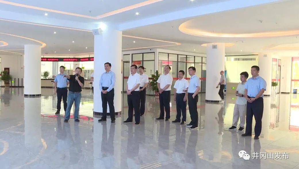 关于我市企业发展和股份制改造工作,听听这位市长怎么说!