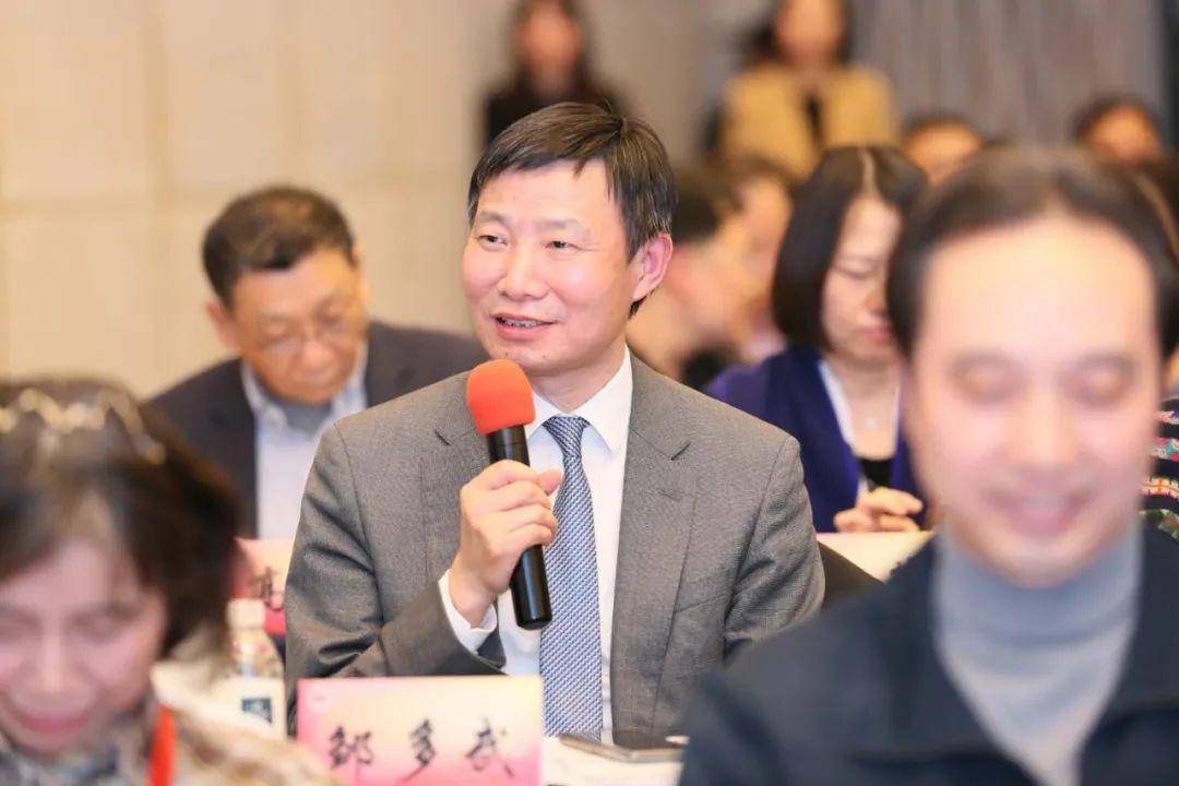 邹多武但使龙城飞将在