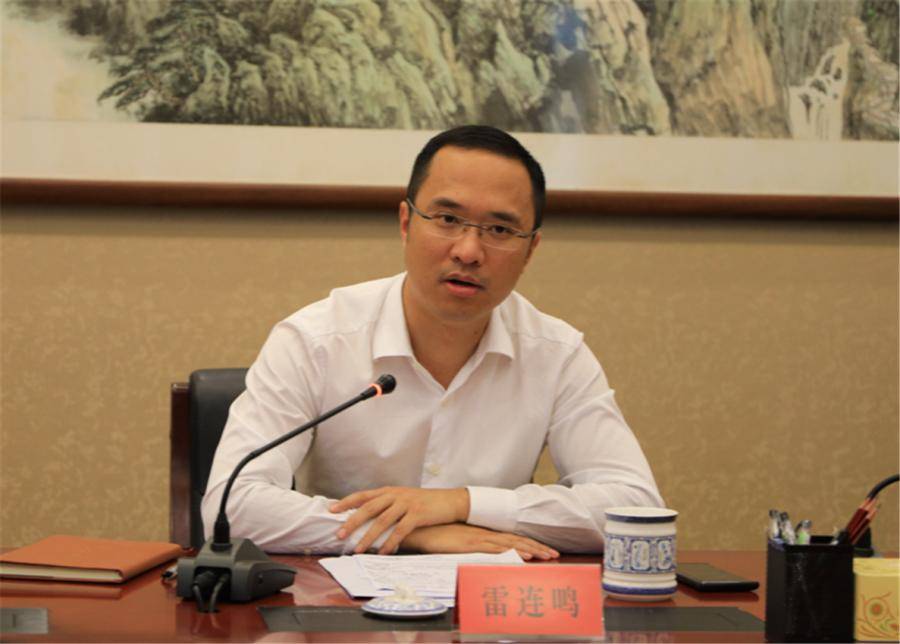 县长雷连鸣现场办公推进5g基站建设