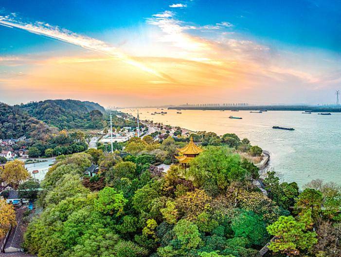 江畔赏景,畅游幕燕滨江风光带!