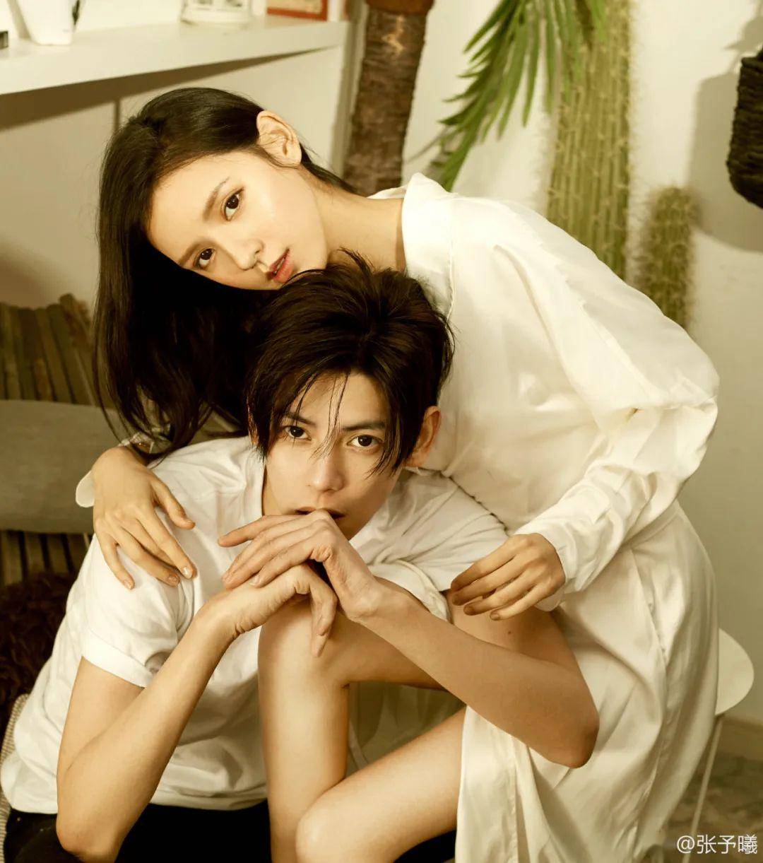 她从妖艳网红逆袭成玛丽苏专业户了