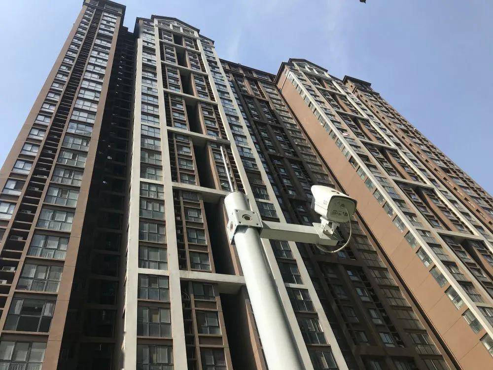 考虑到绿都城入住率逐年增加,也结合了广大业主的合理意见,不得已在