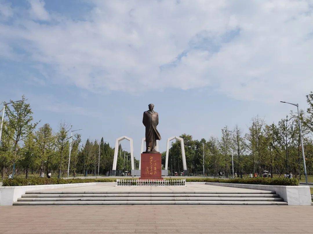 三拱门&南门没有你的湘大会是什么样子吧～和翼宝一起来想想借着回忆