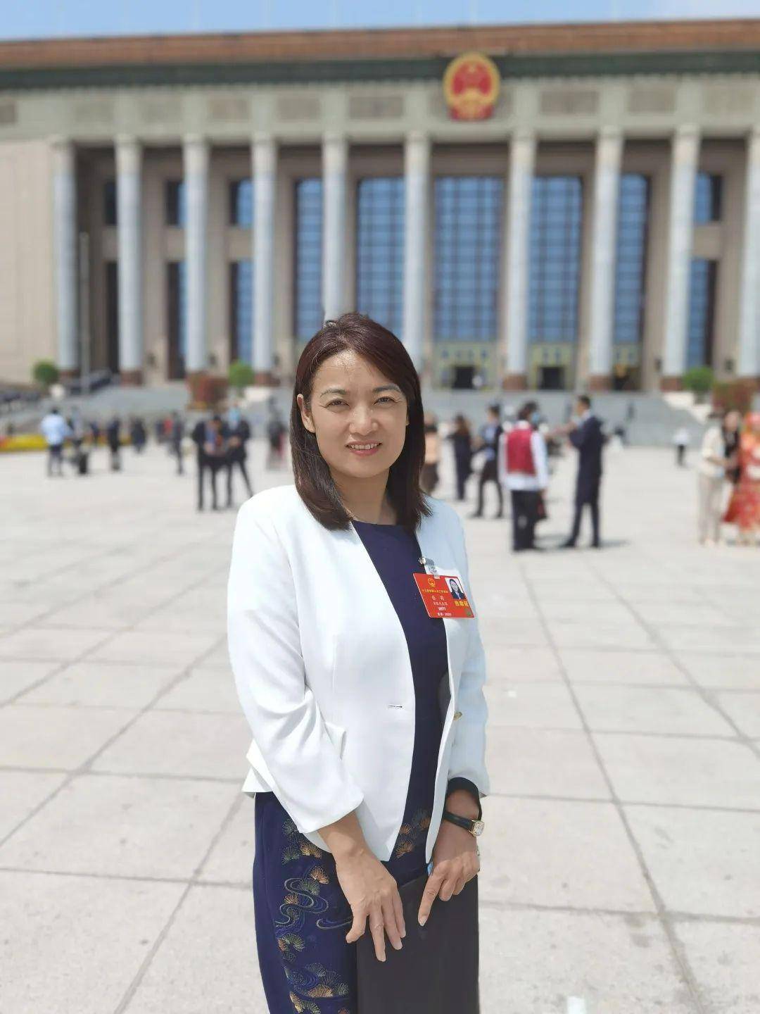 全国人大代表张莉加大农产品品牌培育力度促进贫困地区脱贫实现三品一