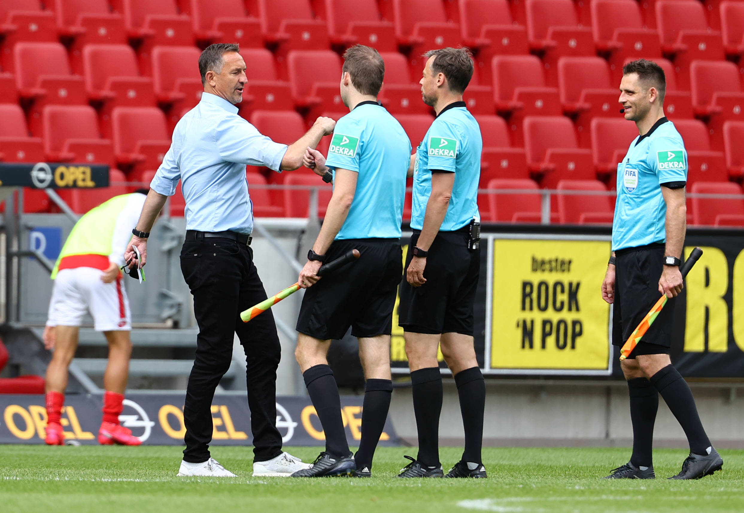 足球——德甲:莱比锡胜美因茨