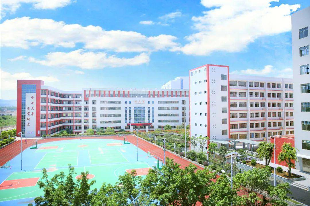 靓丽是榕中诗意的底色大美榕中之醉美校园