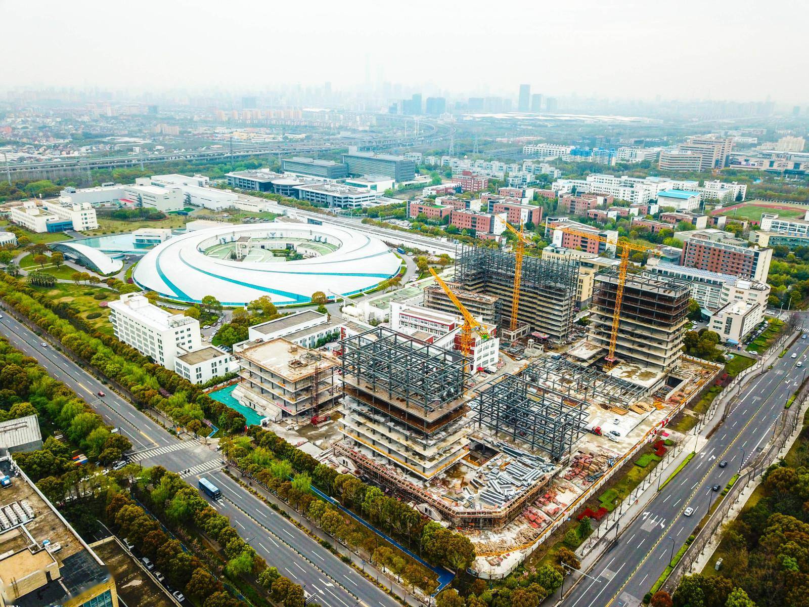 李国华委员建议在张江科学城建设国家细胞产业发展与监管试验区