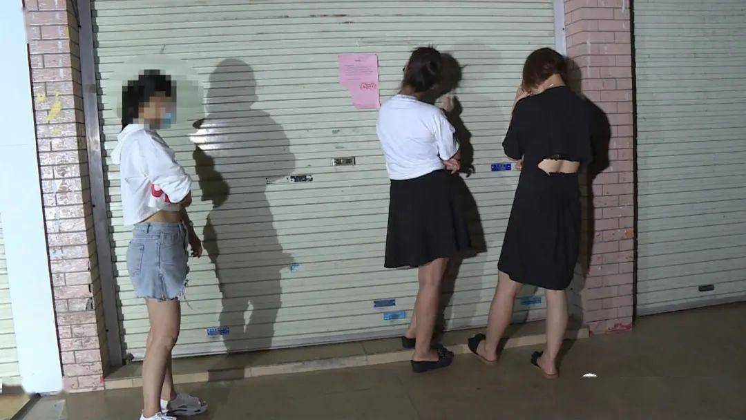 广西“站街女”喊价150元一次,警方:我们都听到了_进行
