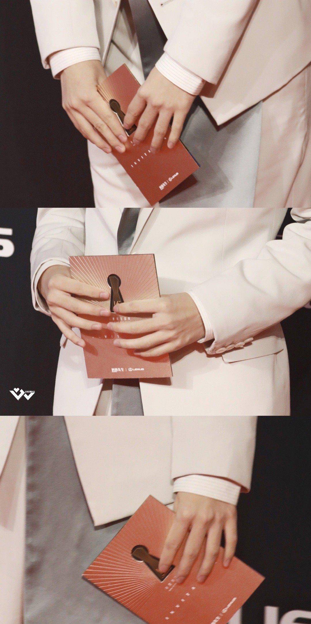 王俊凯手的局部特写指骨分明or细腻白嫩