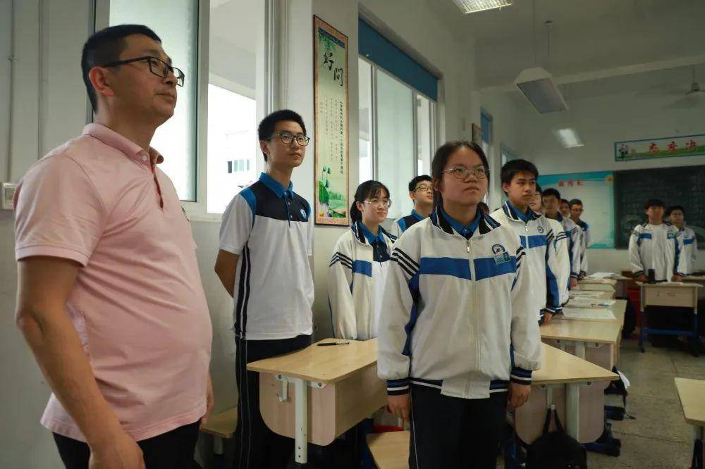 做明朗少年铸中考辉煌一一瓯北五中举行距中考30天励志活动