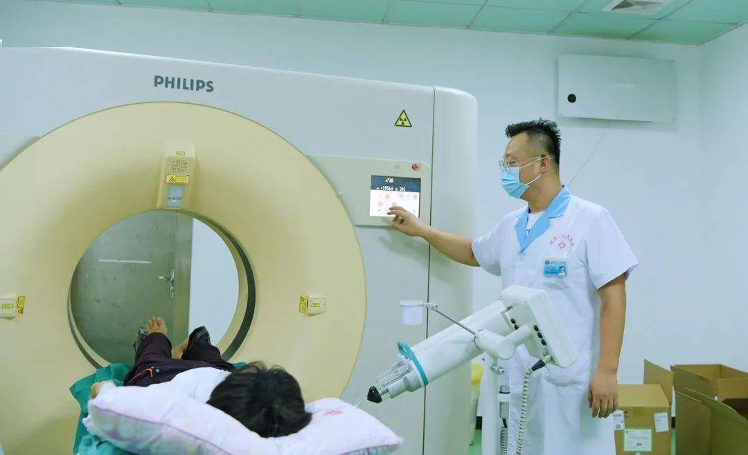 点赞放射科医生的举动温暖了患者的心