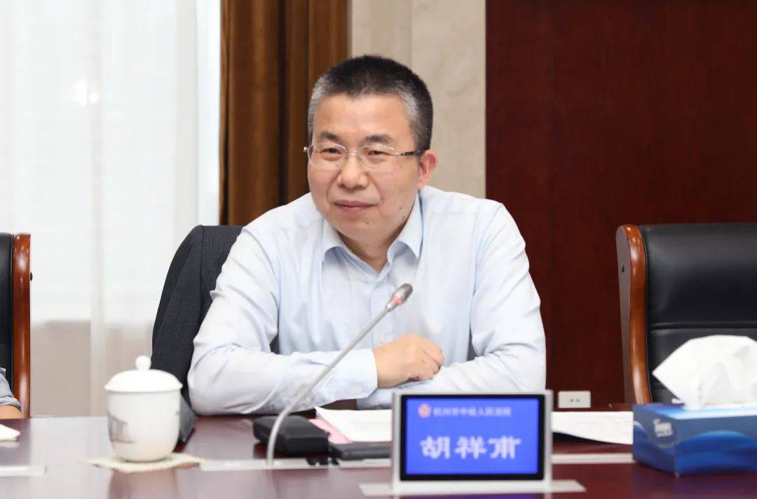 市人大代表,浙江金道律师事务所首席合伙人胡祥甫一直觉得法院举措多