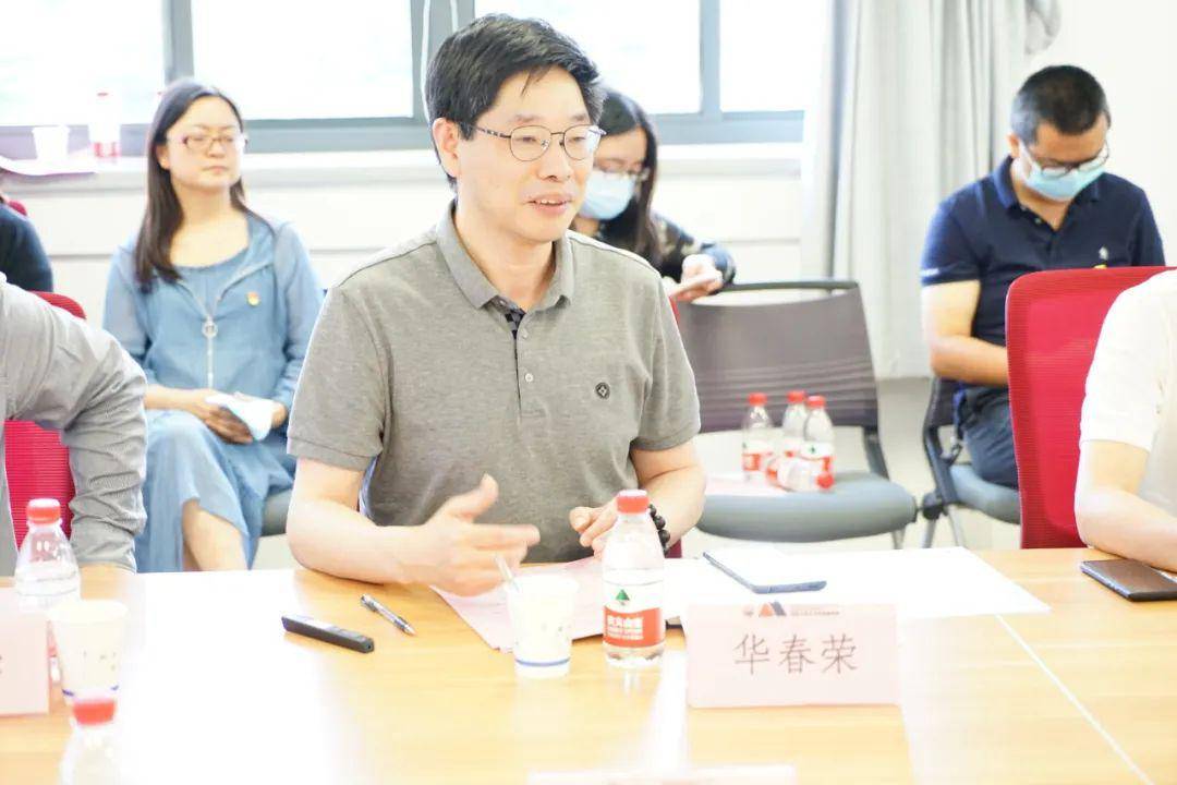 我院与同济大学出版社合作共建签约并进行党委中心组联组学习