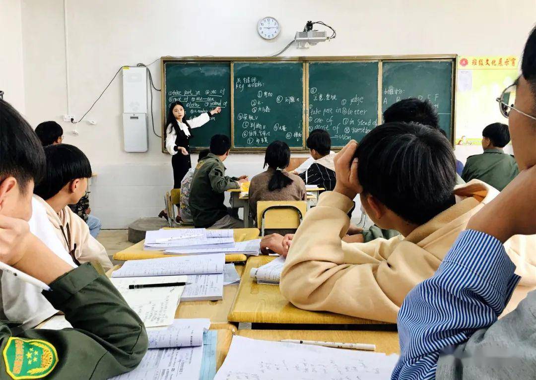 茂林中学教师到昭通五四学校学习交流"五点四环节"教学法_手机搜狐网