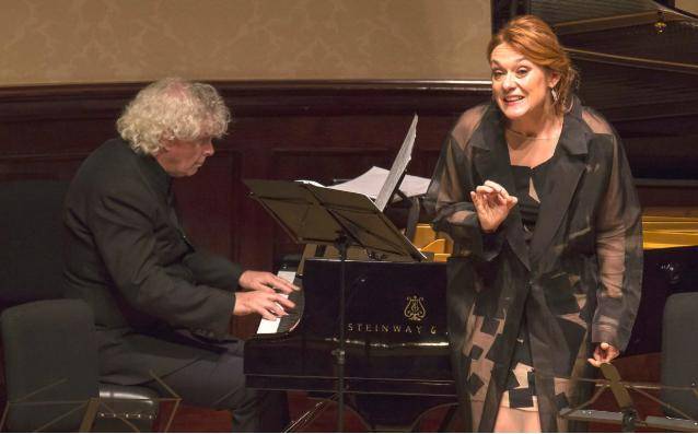 巴伦博伊姆阿什肯纳齐埃申巴赫谁是当今钢琴弹得最好的指挥家