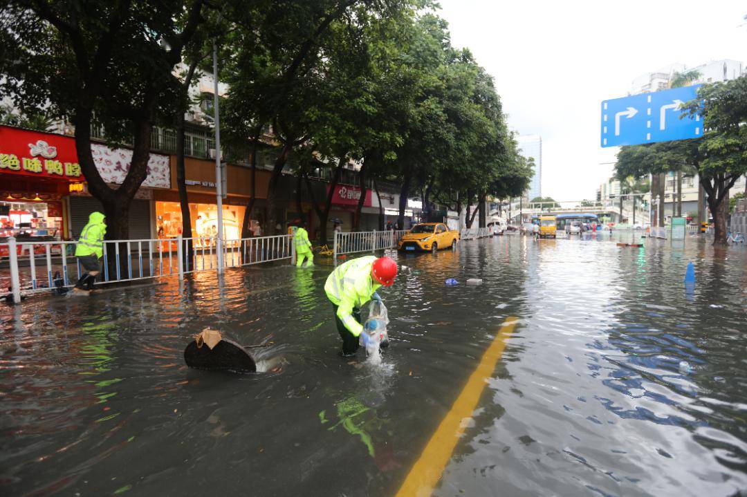 珠海多地水浸!多图直击!雨雨雨 将持续到