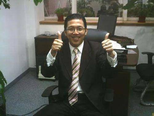 李佳琦们的卖货套路,像极了曾经的电视购物