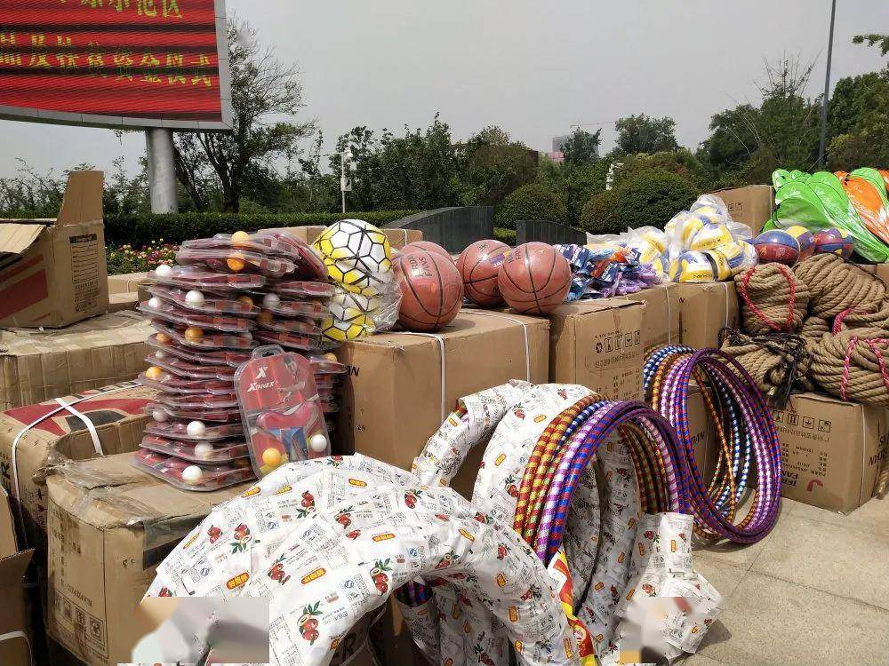 知名搏击选手一龙,快手主播刘洪兵,河南君子吴一酒业有限公司董事长吴