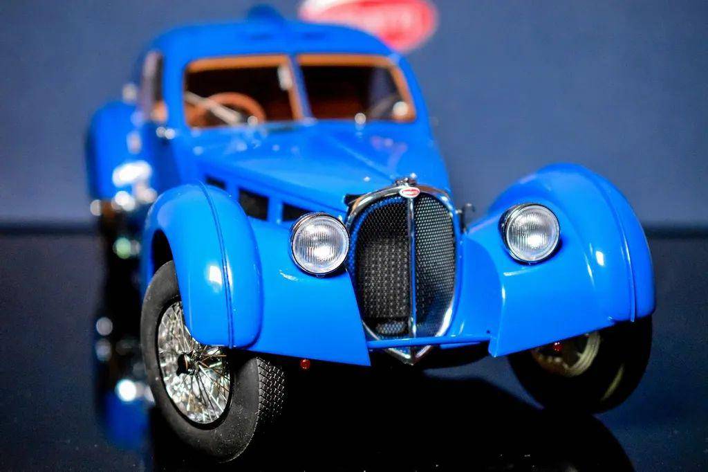 一个美丽的蓝色传奇——布加迪 57sc atlantic大西洋