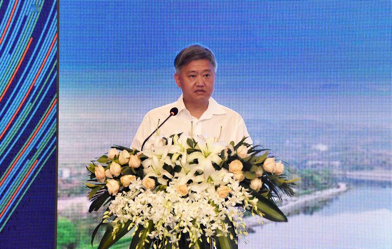 两江集团党委书记,董事长李谨:龙盛片区作为两江新区产业的核心区之一