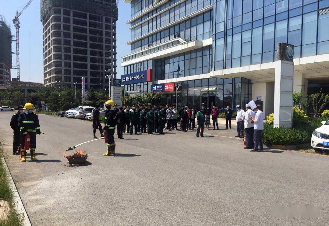 青岛高新区蓝湾智谷开展消防演练
