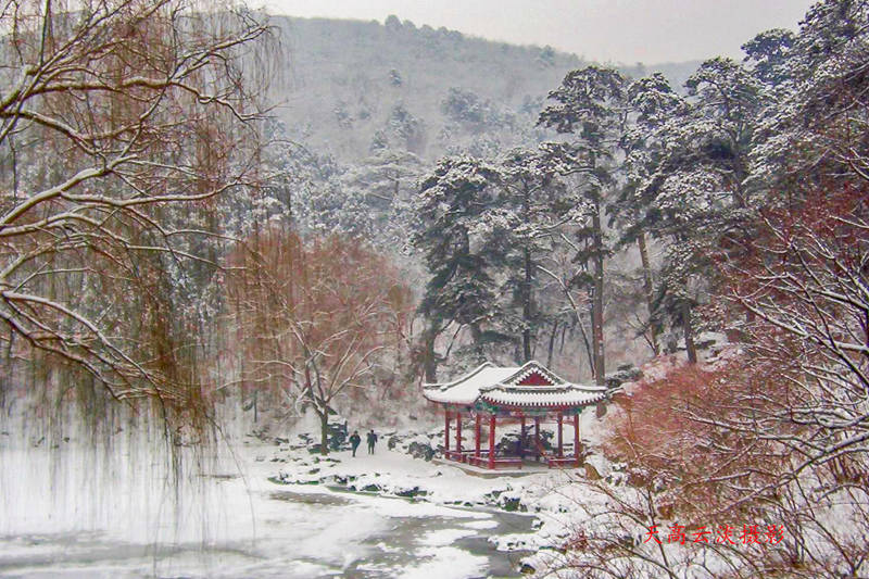 2002年,北京香山公园雪景