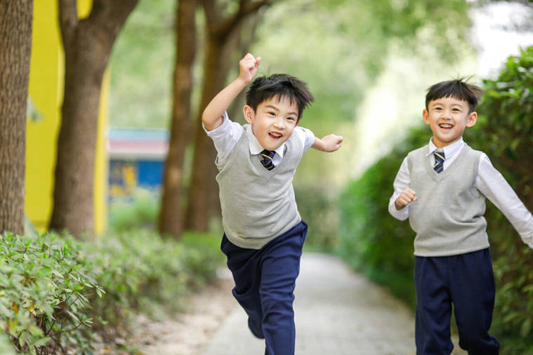 家长教育不及时,孩子走丢两行泪。这5条防走丢妙招别忘了试试。