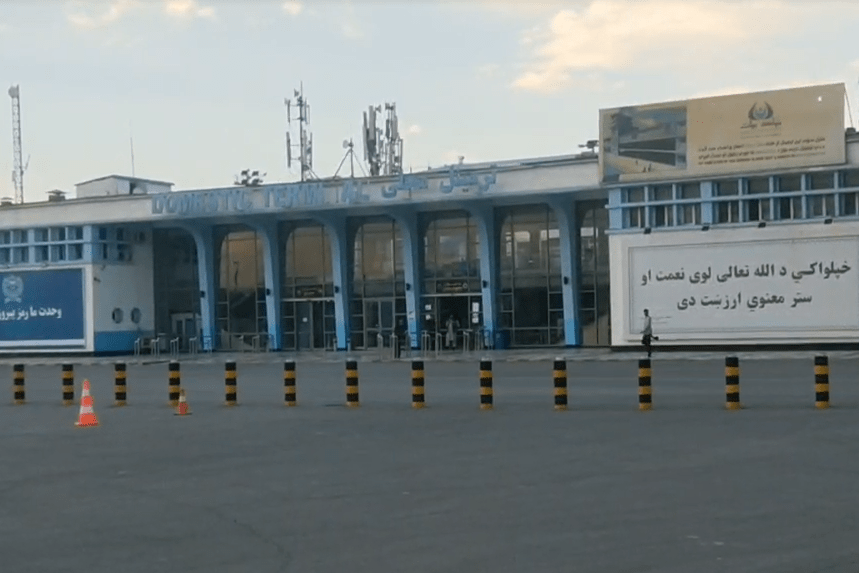 阿富汗余明辉阿富汗喀布尔国际机场如今已经没有什么人了