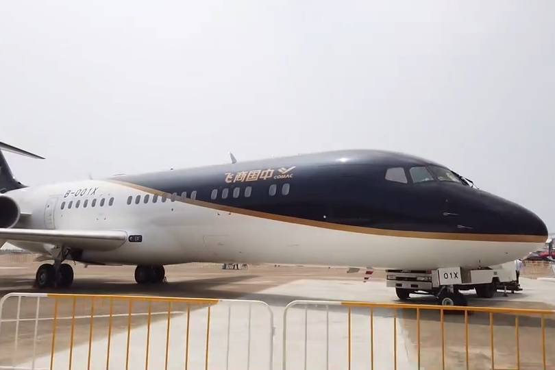2021中国航展高端奢华黑金cbj公务机长啥样