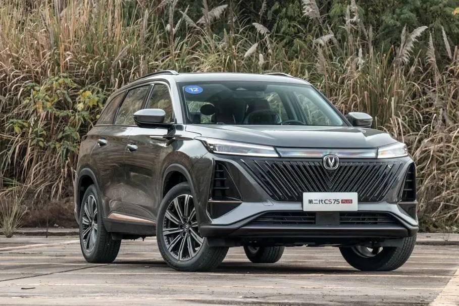 8年超150万辆 长安汽车cs75系 最好的投资 就是投资自己 产品 车型 消费者