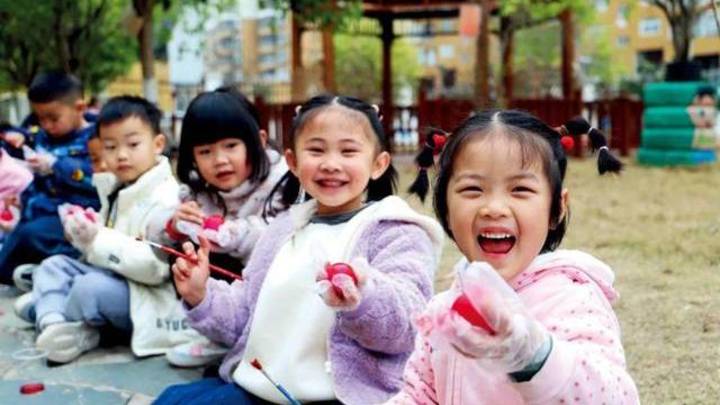 幼儿园首轮关停潮已来，是不是一孩难求？