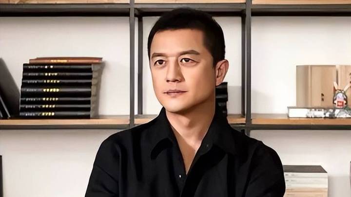 欠4000万八年不还被强执，你支持李亚鹏还钱吗？