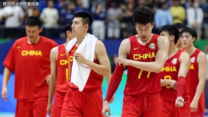 杨毅炮轰姚明:四年深化改变，如今男篮依然是崩溃式结局，你认同吗？