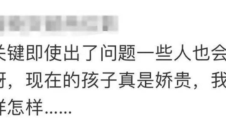 婴儿被亲友轮番亲吻高烧近40℃，亲吻易传染7种疱疹病毒，你能接受吗？
