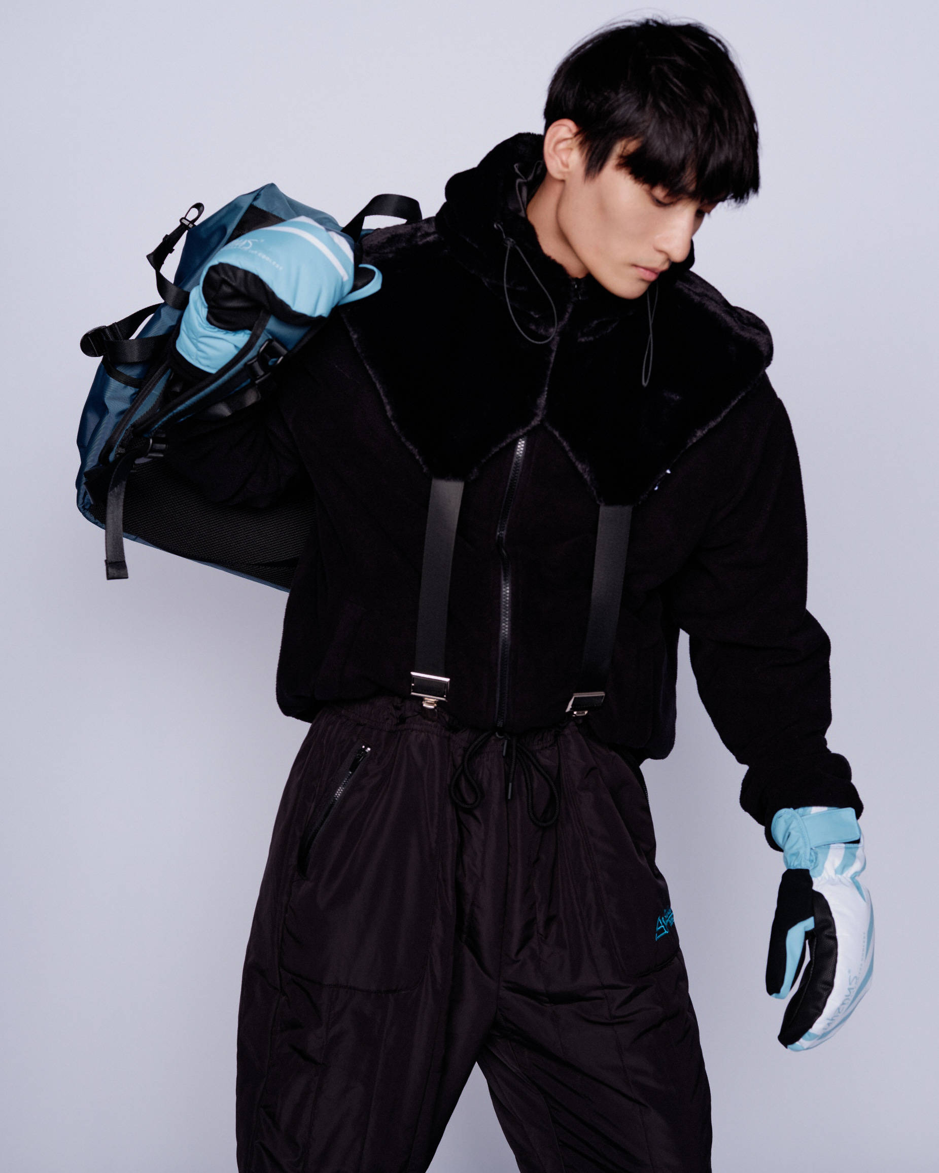 木子洋走秀斯凯奇身临奇境时装秀亮相上海时装周