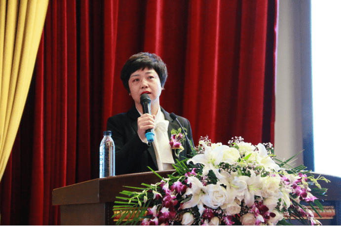 "引领近视防控·筑就科技未来"眼视光与眼健康高峰论坛在长春召开