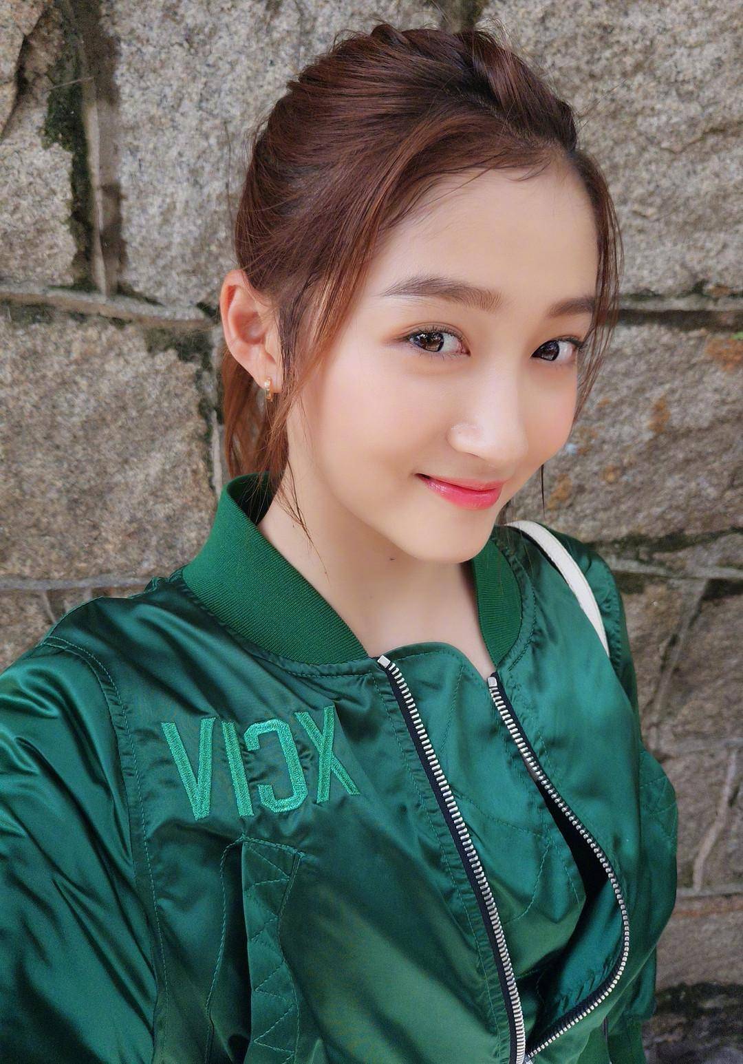 长大后的关晓彤真迷人你喜欢吗