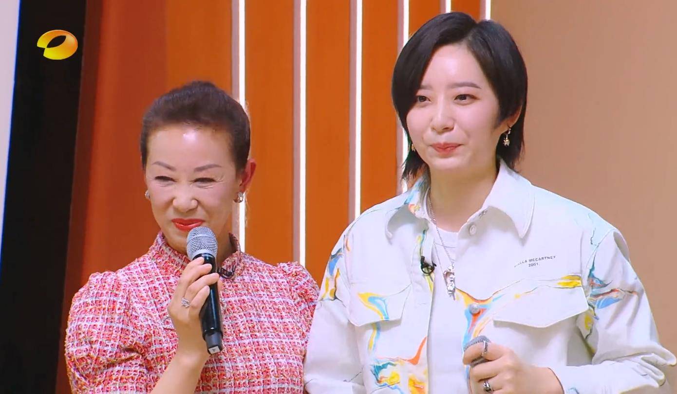 芒果新综艺《妈妈你真好看》开播,明星妈妈t台走秀,又创先河了