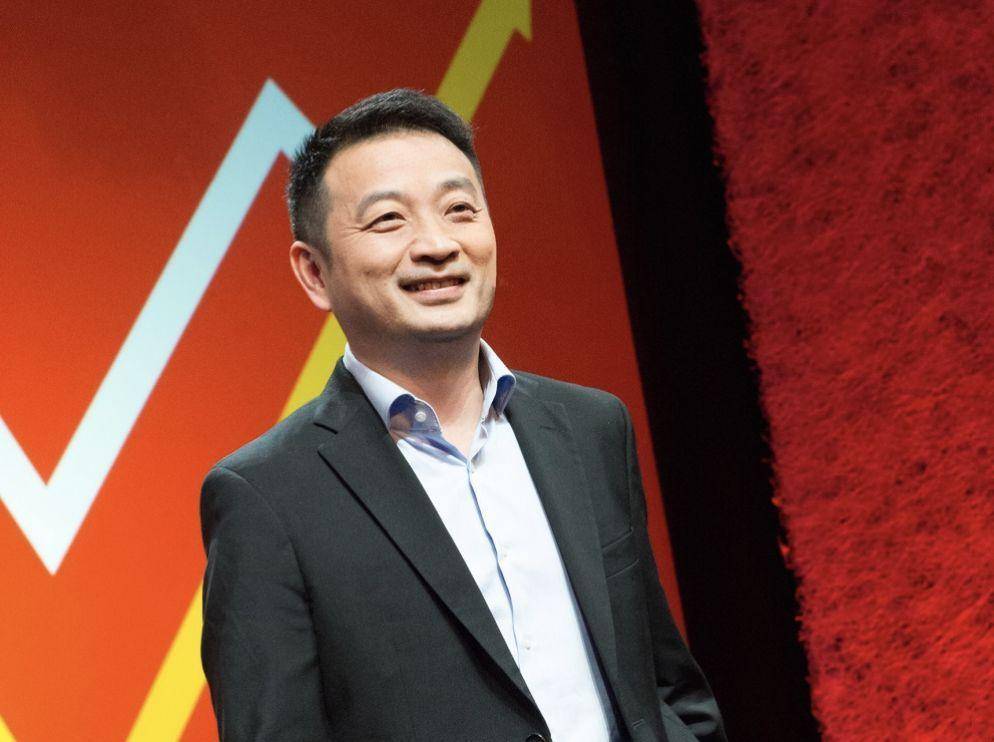 携程港交所二次上市,营收增速放缓,转型做内容的携程前景如何?_梁建章