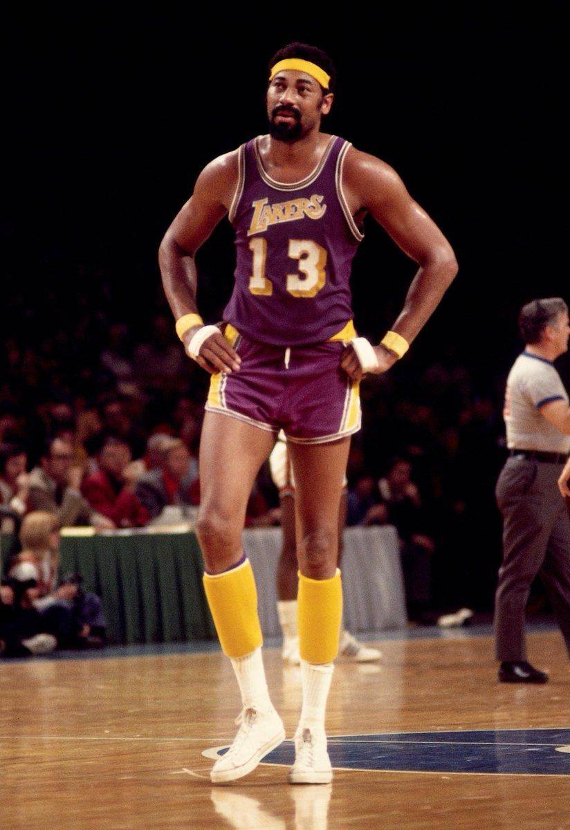 历史地位在第六,仅次于乔丹,詹姆斯,贾巴尔,拉塞尔和魔术师