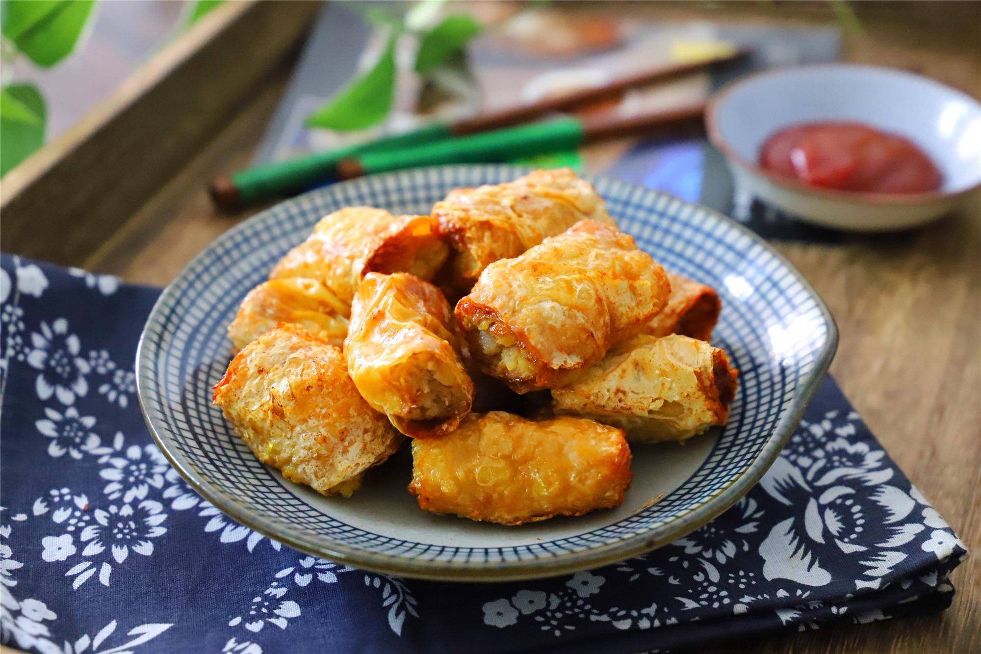 旅行至杭州这些传承历史风味的小吃你得尝一尝