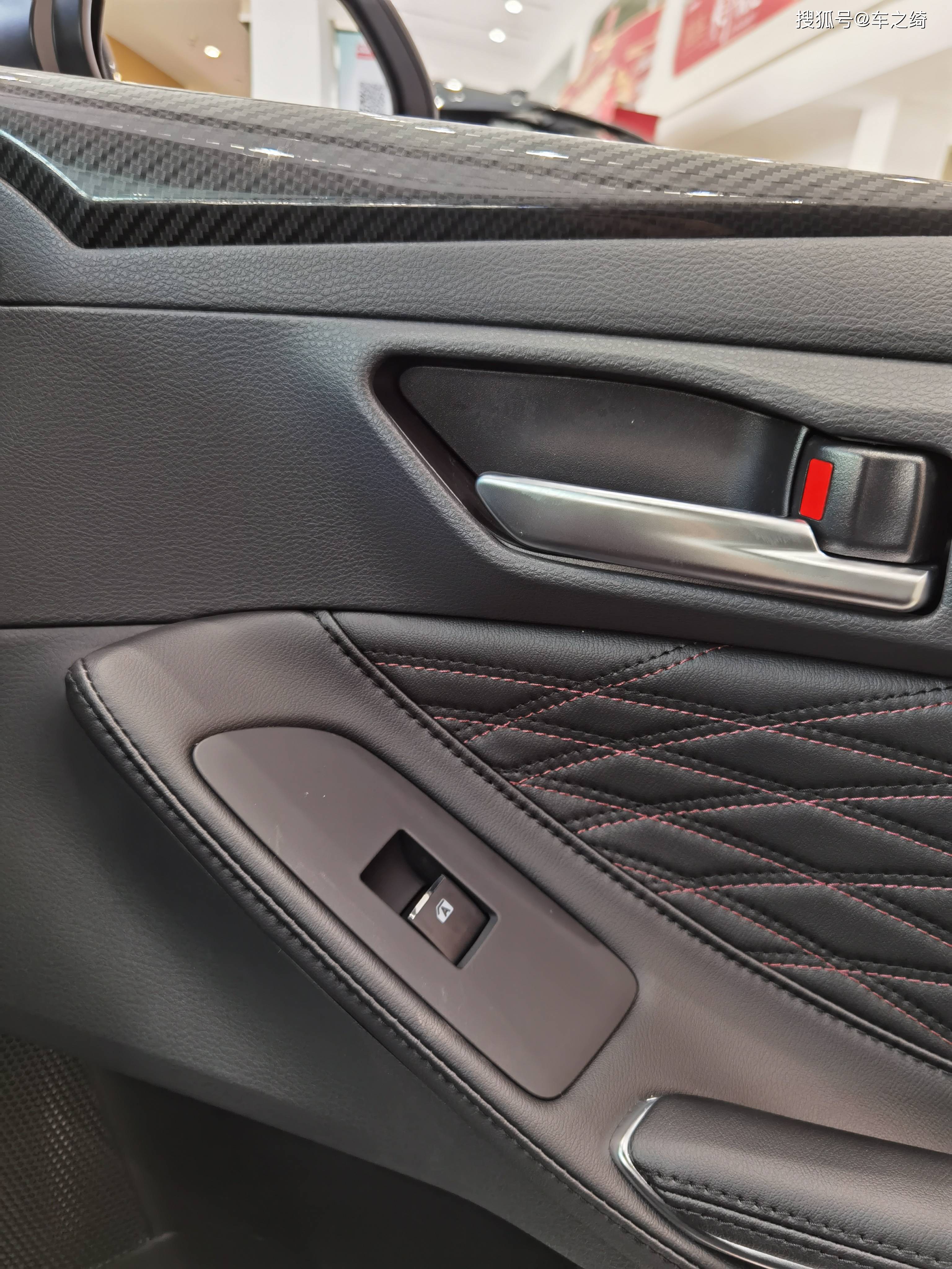 亚洲龙汽车内饰改装案例分享