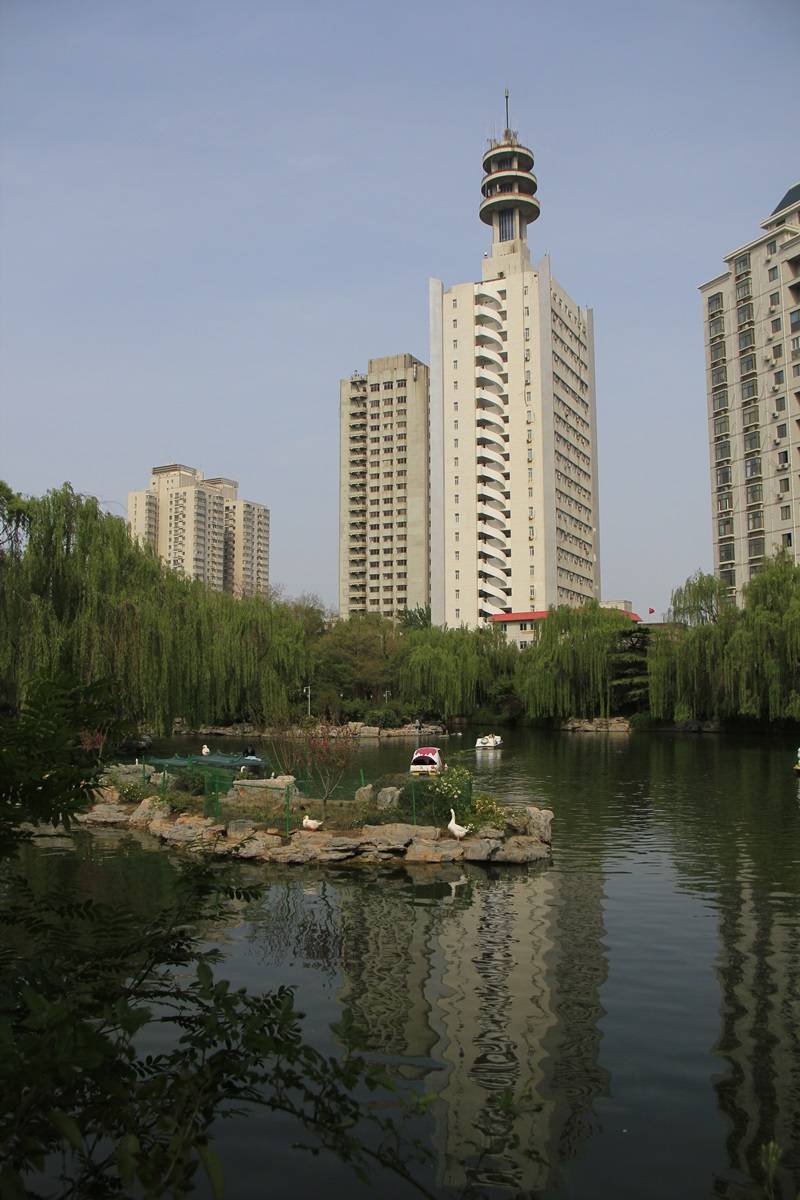 别说郑州没啥可看的,这几个地方你去过吗_人民公园